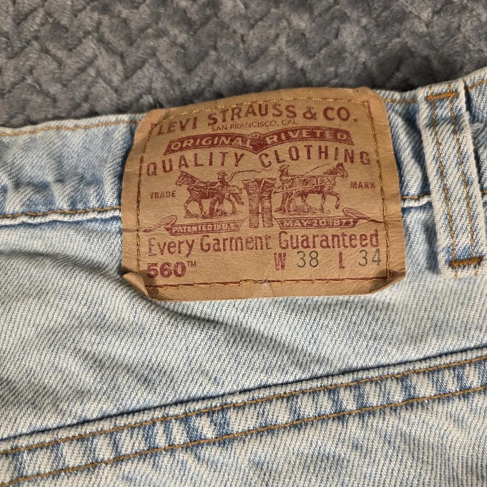 Vintage Y2K Levi's 560 Jeans Men 38x34 Fits 36x33 Light Wash USA Loose Tapered